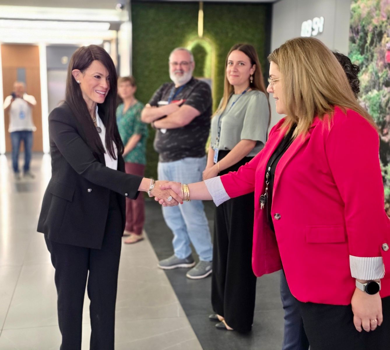 ES greeting staff