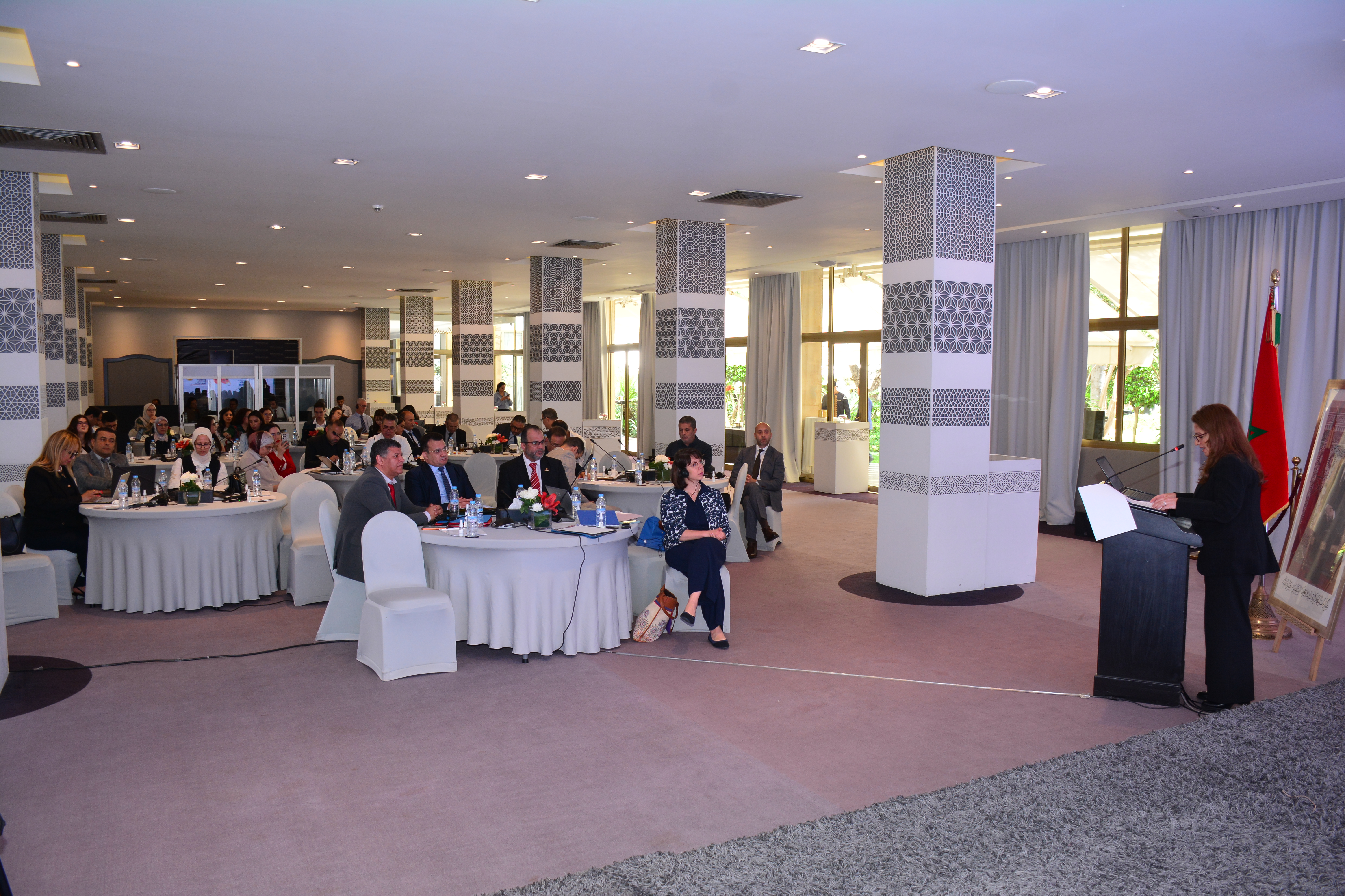 larger shot showing lecturer and audience