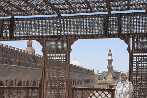 التعليم أولاً